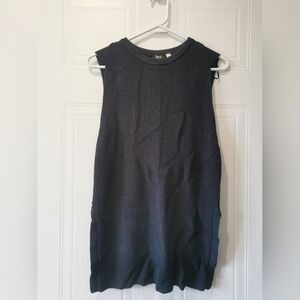 hr2 Holt Renfrew top size S